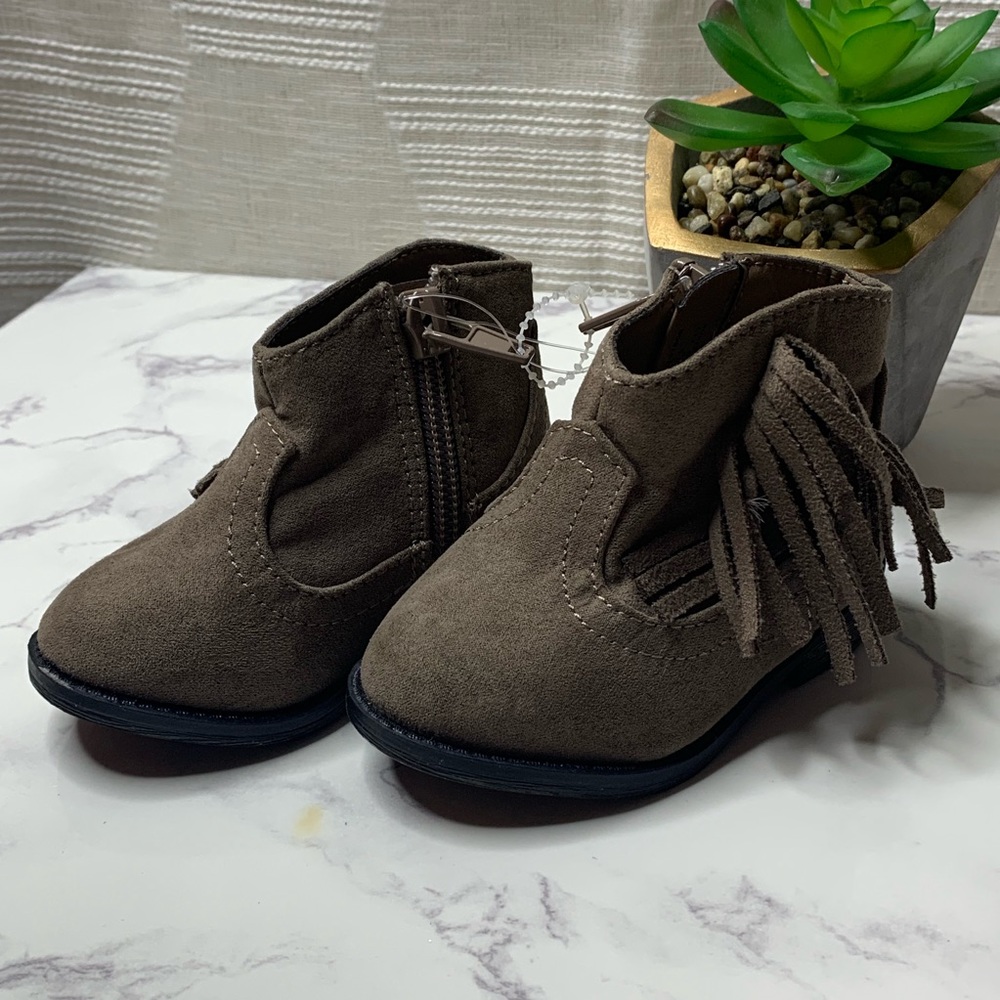 Brown baby boots